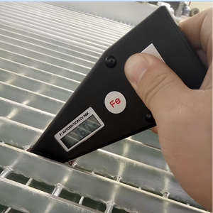 Grille de chaussée industrielle robuste en acier galvanisé anti-corrosion <span class=keywords><strong>pour</strong></span> extérieur avec barre de roulement dentée et maille grillagée - Product Image 6