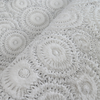 Nouveauté Tapis rond en fausse fourrure de lapin antidérapant de style moderne (100% polyester) pour une utilisation à la maison dans le salon, la chambre à coucher, les chambres d'enfants