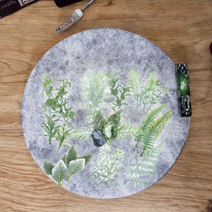 Césped Artificial Verde Pequeño con Flocado para Manualidades, Coronas de Acción de Gracias y Accesorios Florales Hechos de Plástico Duradero - Product Image 3