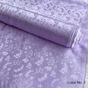 Tela Jacquard 100% Seda de Morera, Tela Satén Dobby de 19 mm, Diseño Floral Transpirable para Vestidos y Pijamas - Product Image 3