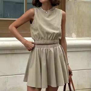 Conjunto de Ropa de Lino Informal con Logotipo Personalizado de Alta Calidad, Top Corto sin Mangas y Falda Plisada de Lino para Mujer - Product Image 1