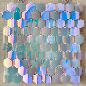 Tablero de Lentejuelas Hexagonales Coloridas y Deslumbrantes con Movimiento de Viento para Decoración de Paredes de Flores en Bodas, Fiestas de Cumpleaños y Celebraciones - Product Image 4