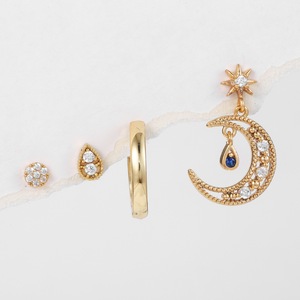 <span class=keywords><strong>Dina</strong></span> venta al por mayor caliente mujeres delicado liso bucle pendientes conjunto Luna y estrellas Huggies minimalista Piercing pendientes conjunto gota Stud - Product Image 6