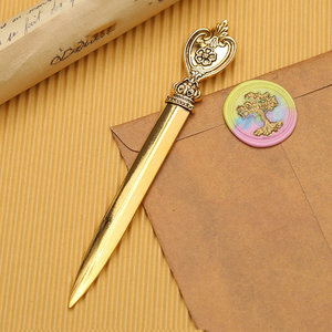 Aprilettere Vintage Personalizzabile con Design Gratuito, Apri Buste Retrò Leggero in Metallo, Taglierino per Carta per Ufficio - Product Image 6