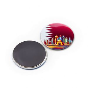 Imán de nevera circular 3D personalizado de 58 mm con pin magnético, diseño de Qatar, para regalos - Product Image 1