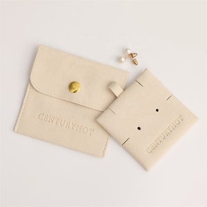 PUPPYSEW Sacs à bijoux en microfibre avec insert en velours, sac d'emballage pour collier avec bouton, pochette à bijoux en velours avec votre logo - Product Image 4
