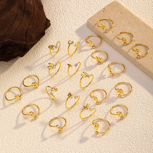 Anillo Moderno Personalizado con Iniciales, Chapado en Oro de 14K, Acero Inoxidable, Letras de la A a la Z, Ajustable, Duradero y Hermoso para Mujer - Product Image 6