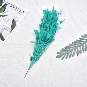 Guniea <span class=keywords><strong>fowl</strong></span> Tước coque lông hoa gắn kết cho vật làm mũ fascinators - Product Image 3