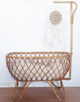 Panier de Moïse en bois artisanal haut de gamme pour poupée, berceau, porte-bébé, mobilier d'extérieur pour garderie et école