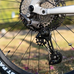 Bicicleta Eléctrica de Montaña de Alto Rendimiento con Transmisión Shimano <span class=keywords><strong>Deore</strong></span> de 12 Velocidades y Frenos de Disco Hidráulicos de <span class=keywords><strong>4</strong></span> <span class=keywords><strong>Pistones</strong></span> para Adultos, Ideal para Carreras de Trail - Product Image 3