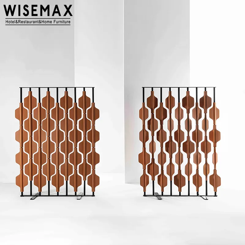 WISEMAX फर्नीचर कार्यालय कक्ष के लिए सैडल लेदर के साथ हल्के लक्जरी स्टेनलेस स्टील फ्रेम विभाजन सजावट
