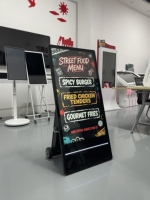 Écran d'affichage publicitaire numérique portable LCD LED étanche IP65 de 32 à 43 pouces, haute luminosité, 1080P, pour extérieur