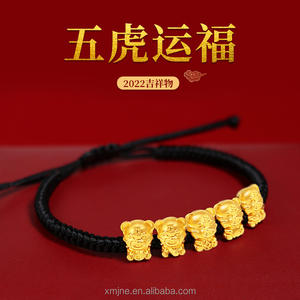 Bijoux de Dubaï Plaqué or Cinq tigres <span class=keywords><strong>Envoyer</strong></span> des bénédictions Bracelet corde rouge Femme Homme Corde noire Corde tissée à <span class=keywords><strong>la</strong></span> main Tigre - Product Image 4