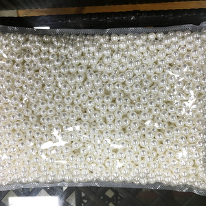 ลูกปัดมุกเทียมทรงกลมสีขาวนวล ขนาด 6 มม. จำนวนมาก สำหรับทำเครื่องประดับและอุปกรณ์ตกแต่งเสื้อผ้า - Product Image 3