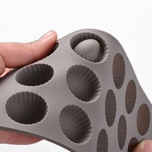 Molde de silicona personalizado de 15 cavidades redondas para chocolate, resina, manualidades y decoración del hogar - Product Image 1