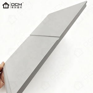 แผงซีเมนต์ร่องแนวตั้งเรียบแผงซีเมนต์ติดผนังภายในเพดานสร้างรูปลักษณ์ไร้รอยต่อพร้อมขอบปิดภาคเรียน - Product Image 1