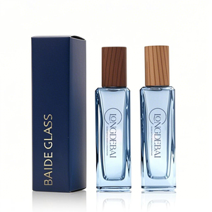 Botella de Perfume Cuadrada de Vidrio Vacía de Fábrica con Pulverizador y Tapa de Aluminio, 8ml 10ml 15ml 30ml 50ml 100ml, Botella de Perfume Roja con Caja - Product Image 4