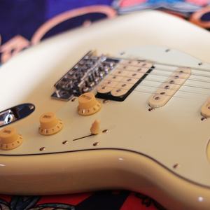 Guitare électrique professionnelle intermédiaire ST, 22 frettes arrondies, taille standard, vente en gros B2B et personnalisation - Product Image 3