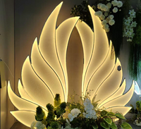 Offre Spéciale grande taille décor de fête de mariage ailes d'ange lumière LED toile de fond décoration de scène ailes lumières