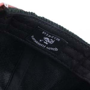 Gorra Deportiva de Moda con Letras Bordadas en 3D y Cuerda, Personalizable con la Marca, Color Azul Marino - Venta al por Mayor - Product Image 6