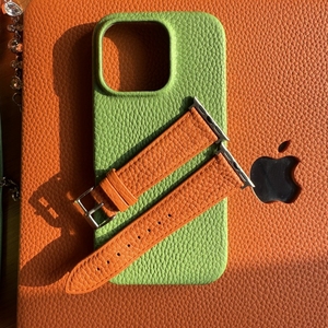 Ốp điện thoại da thật cao cấp YUBO LEATHER, bọc 3 cạnh, chất liệu da sần, dành cho iPhone 16 Pro và 16 Pro Max - Product Image 5