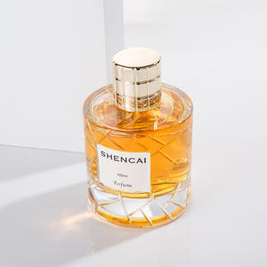 Fragancia 2026 de Lujo, Botella de Perfume Transparente de 50ml/100ml con Ventana y Etiqueta, Cilindro Tallado, Pulverizador y Tapa de <span class=keywords><strong>Zamak</strong></span> - Product Image 2