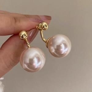 Pendientes geométricos <span class=keywords><strong>de</strong></span> <span class=keywords><strong>perlas</strong></span> retro francés moda exagerada temperamento pendientes <span class=keywords><strong>de</strong></span> lujo pendientes <span class=keywords><strong>de</strong></span> gama alta al por mayor mujeres - Product Image 3