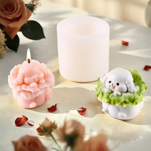 Moule en silicone TangChu pour bougie parfumée en forme de chien végétal, idéal pour un cadeau amusant, une décoration de bureau et une tendance des réseaux sociaux - Product Image 1