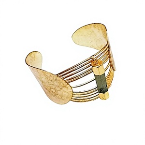Hammered Gold-Plated Brass Metal Handcrafted Agate Stone Cuff Bracelet for Women Wedding Occasion Manufacturer From India - Product Image 6