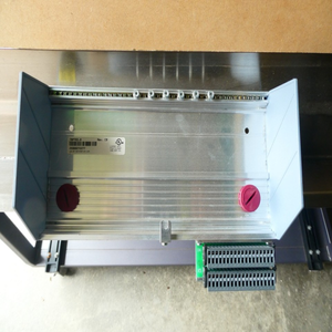 2003 Backplane <span class=keywords><strong>3</strong></span>-Modul-Rack + Klemmenblock + Endstücke - 7BP703.0 - Product Image 1