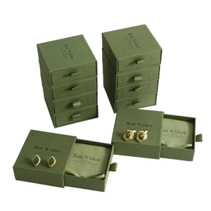Caja de Almacenamiento Portátil con Logotipo Personalizado, Caja de Anillos de Cartón Suave, Embalaje de Accesorios de Joyería, Grabado en Relieve, Reciclable, Lámina 4C - Product Image 1