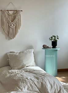 Pedestal de Madera Moderno y Simple Hecho a Mano de Lujo para Exhibición de Arte en Vestíbulos de Hoteles y Galerías - Product Image 2