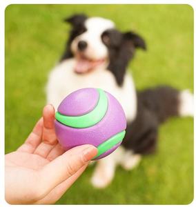 Factory Custom Pet Chew Toy Two Colors Dog Ball Dog Interactive Toy <b>Bite</b> Resistant Teeth-Cleaning Sound Dog Ball - Product Image 3