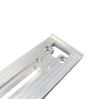 Boîtier de serrure intelligent en acier inoxydable/aluminium usiné sur mesure par CNC pour la reconnaissance faciale et les serrures de porte à empreintes digitales