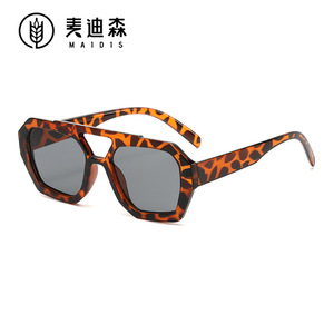 Maidis Irregular Sunglasses Black Frame UV400 Protection Unisex Fashionable Sun Glasses - Product Image 5