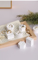 Accessoires créatifs Accessoires de rangement en plâtre Anneau blanc Présentoir Porte-bague pour bijoux
