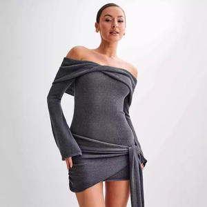 <span class=keywords><strong>Robe</strong></span> moulante en tricot à une épaule avec fines bretelles <span class=keywords><strong>H</strong></span>-22817 - Product Image 3