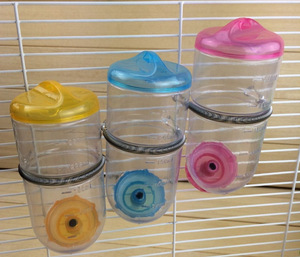 Fuente de agua de plástico a prueba de fugas de 500ml <span class=keywords><strong>para</strong></span> hámsteres, cobayas, conejos, dispositivo de hervidor automático - Product Image 3