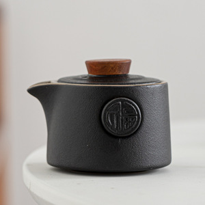 Juego de Té Kung Fu Portátil, Una Tetera y Cuatro Tazas, Verde Oscuro con Tapa de Madera, Regalo de Viaje, Uso en Exteriores - Product Image 4