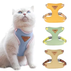 Ensemble de <span class=keywords><strong>harnais</strong></span> <span class=keywords><strong>pour</strong></span> chat, <span class=keywords><strong>harnais</strong></span> réglable <span class=keywords><strong>pour</strong></span> chiot, gilet anti-évasion, sangle de poitrine <span class=keywords><strong>pour</strong></span> chaton, carlin, carlin, laisse en plomb <span class=keywords><strong>pour</strong></span> la marche en plein air - Product Image 1