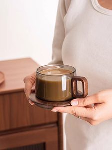 Ensemble de tasses à café en verre transparent et écologique - 280 ml <span class=keywords><strong>HEMERA</strong></span> HM-CM10 Option de logo personnalisé Tasse de bureau de luxe avec soucoupe - Product Image 2