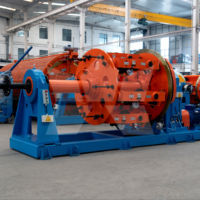 Machine à tresser planétaire haute vitesse pour la production de câbles souples et rigides