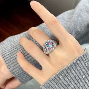 Vente en gros d'usine, bijoux de haute qualité, cuivre écologique, anneaux statement colorés en zircon rose de 12 mm pour femmes - Product Image 5