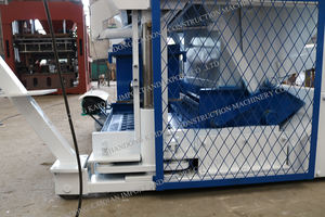 <span class=keywords><strong>Prix</strong></span> <span class=keywords><strong>de</strong></span> la machine à fabriquer des briques creuses en cendres volantes automatique QTM10-15, technologie allemande - Product Image 4