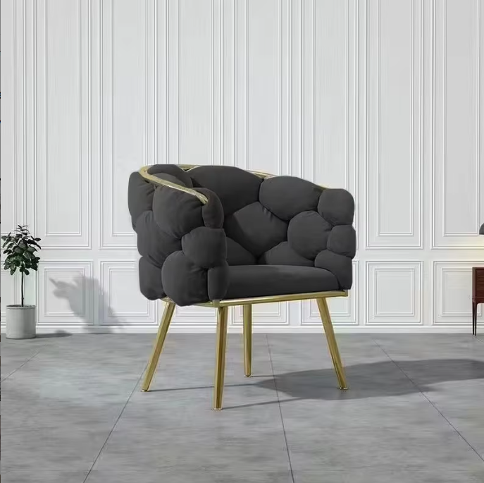 สีเทาเข้ม