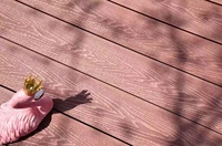 Fabricant de terrasses extérieures, terrasses en teck de haute qualité, terrasses en WPC 3D, terrasses en composite bois extérieur, terrasses pour piscine, terrasses en WPC pour jardin