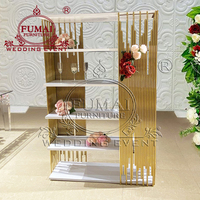 Étagère de rangement moderne dorée avec verre/MDF pour mariages et utilisation à vin en tant que présentoir
