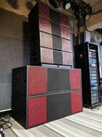 Nouveau haut-parleur jumeau de 12 pouces à trois fils avec subwoofer de 21 pouces et basses de 1200W Système de sonorisation extérieur puissant de 1200W nouvellement conçu