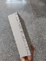 Mur composite en mousse de polyuréthane sablée avec surface en pierre de granit naturelle, épaisseur personnalisable, écoénergétique et respectueux de l'environnement