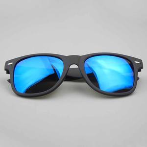 Lunettes de soleil de créateur UV400 CE logo personnalisé bleu vert jaune violet rouge lentilles PC mode unisexe vente en gros - Product Image 3